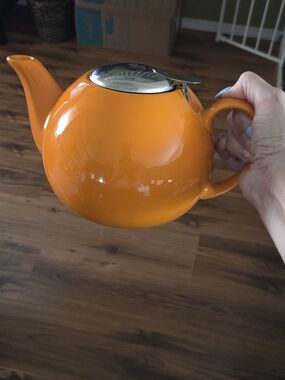 Glossy Orange Ceramic Teapot with Stainless Steel Lid